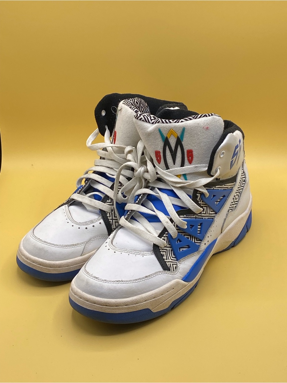 Adidas Dikembe Mutombo shoes - Picture 2 of 4